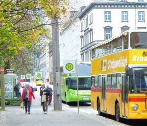 Kein Luxus: Bus-Wartestelle Leipzig Goethestraße