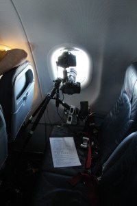 Mit aufwändigen Konstruktionen wurde die SoFi aus dem Flugzeug beobachtet