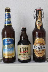 Die Festivalbiere für das 19. Internationale Berliner Bierfestival 2015: „Apoldaer Hefeweizen hell“, „Watzdorfer Festspils 1411“ und „Ur-Saalfelder“ 
