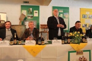 Pressetreff zum Tag des Biers 2015 in Watzdorf: Lothar Grasnick (PRÄSENTA-Chef), Detlef Projahn (Vereinsbrauerei Apolda), Dr. Gerhard Rögner (Erlebnisbrauerei Watzdorf und Jürgen Kachold (Bürgerliches Brauhaus Saalfeld, v. l.)