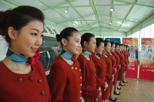 Orientalische Schönheiten - Flugbegleiterinnen bei der Hainan Airlines   
