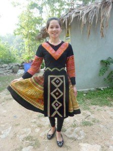 Mädchen in der Tracht der Weißen Thai Fotos: Christel Seiffert
