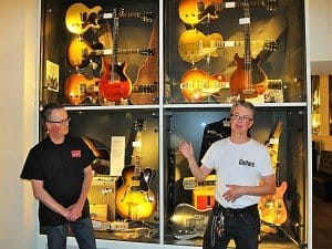 Die gitarrenverrückten Zwillingsbrüder Samuel und Mike haben ein Musikmuseum von Weltklasse geschaffen.