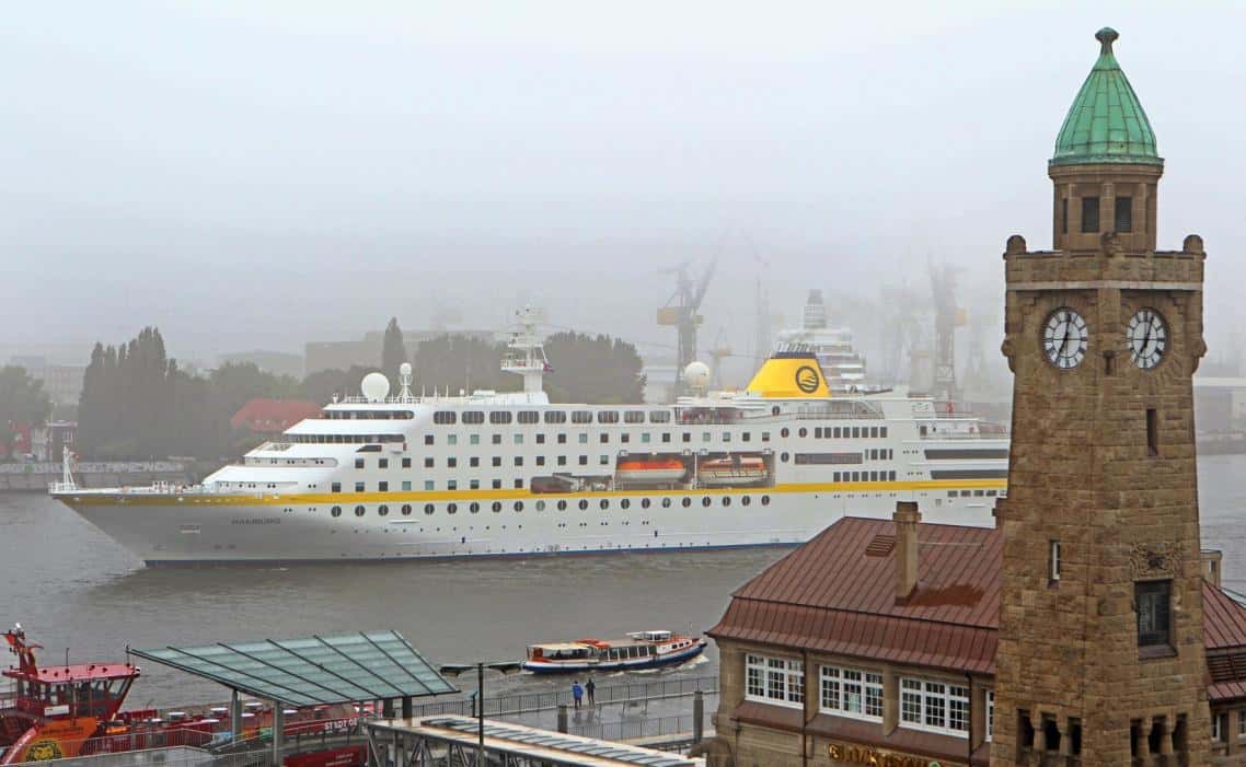MS Hamburg läuft aus