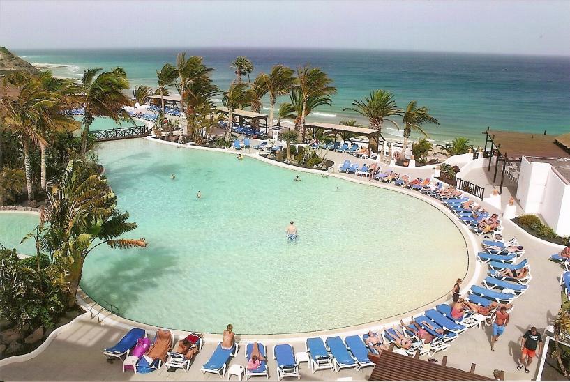 Das All-Inclusive Hotel Jandia Princess Resort & SPA verfügt über mehrere Pools (u. a. mit Chill-out-Zone)