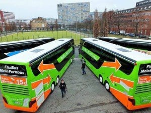 Erstmals gezeigt - die grünen Fernreisebusse für Deutschland und Europa im neuen Design Foto: Manfred Weghenkel