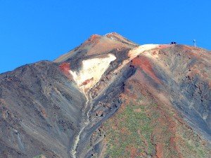 Majestätisch erhebt sich inmitten des Nationalparks der Vulkan Pico de Teide mit seinen 3718 Metern Foto: Bernd Siegmund