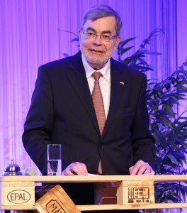 Der amtierende Präsident Jürgen Büchy wurde auf der 63. DRV -Jahrestagung einmütig im Amt bestätigt Foto: DRV Salzburg