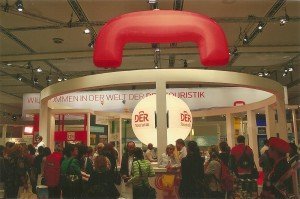Willkommen in der Welt der DER Touristik: zentraler Treffpunkt zur internationalen Reisemesse in Dresden Foto: Hans-Peter Gaul