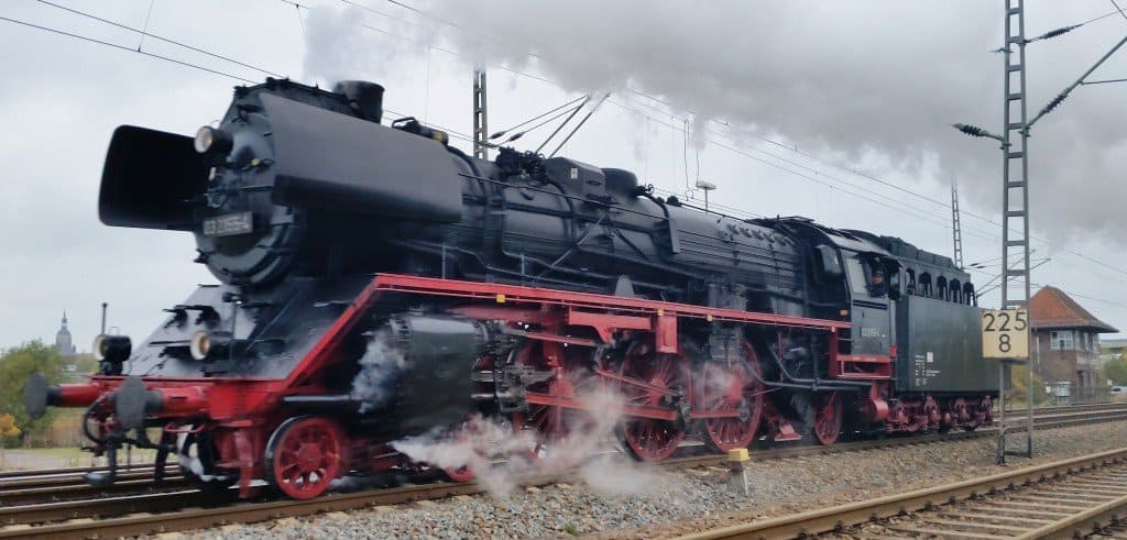 Historische Dampflokomotive der Baureihe 03 2155 Fotos: P.-Schmidt-Walther